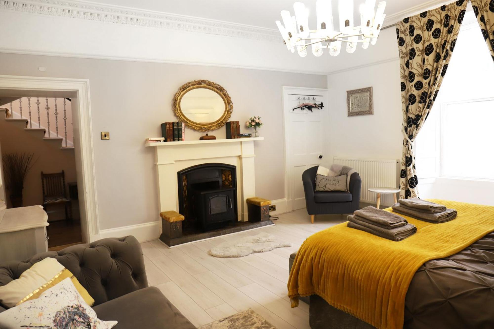Cameron House - Spacious B Listed Building, Near Falkland, Central East Scotland Auchtermuchty Esterno foto